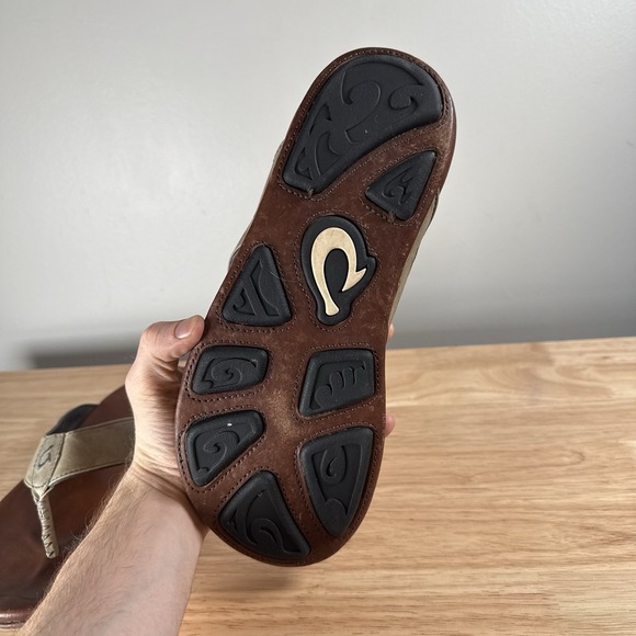 Olukai Sandals Mens 10 Kulia Shoes Tan Leather Thong Flip Flop Beach Slide - Picture 6 of 9